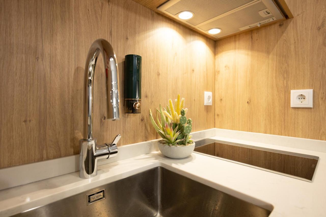 Signature Flat By Sweet Apartment *