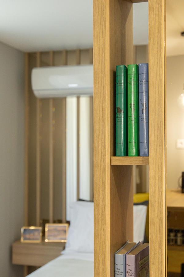 Signature Flat By Sweet *